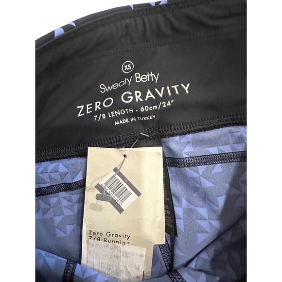SWEATY BETTY Zero Gravity Blue Triangle Print 7/8 Length Leggings Size XS NEW - Picture 6 of 6